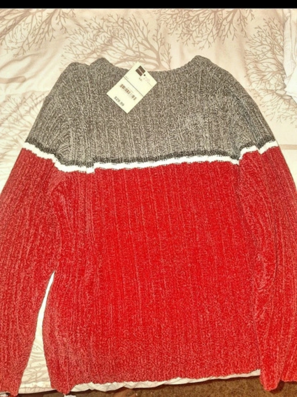 Sweater in Red & Gray Size Small NWT